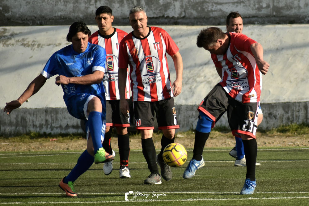 La pelota no deja de rodar!!!