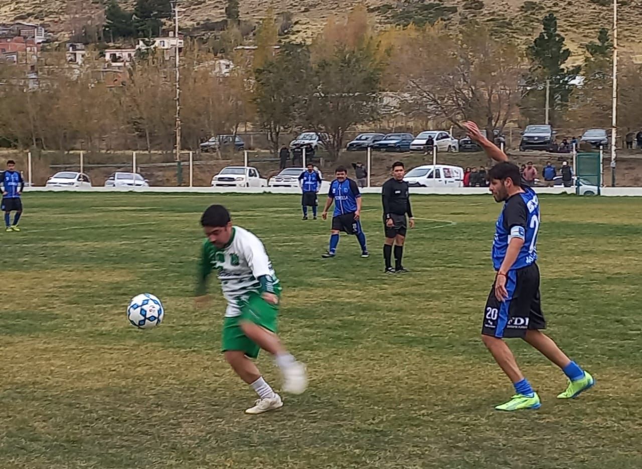 Se juegan partidos pendientes